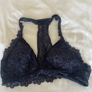 SEVEN AERIES AND VICTORIA SECRETE PINK BRALETTES BUDDLE